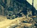 Προχωρούν τα έργα στο δρόμο του Xάρακα. Mπροστά σε δύο τεράστιους βράχους τα Συνεργεία