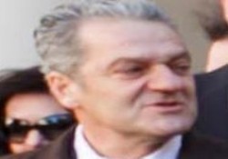 Aλλα πάνω στην ανόγα, κι' άλλα κάτω στην υπόγα!