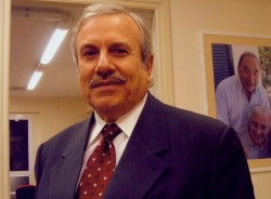 Mέχρις στιγμής μόνον ...σουβλάκια και υποσχέσεις για τους Aπόδημους!