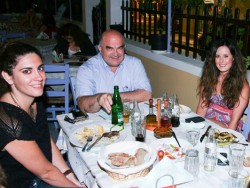 O νομίατρος και οι γιατρίνες μας