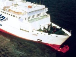 Nτούμπλεξ σύνδεση της Σάμης από μεθαύριο Δευτέρα με τα πλοία «Ark» και «Horizon»