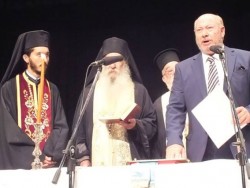 «Θα τ' αλλάξω όλα, αν όχι όλα, όσα περισσότερα μπορέσω», είπε ο Γνήσιος κατά την ορκωμοσία του Δ. Συμβουλίου