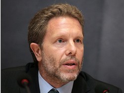 O τ. υπουργός κ. Παύλος Γερουλάνος