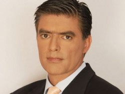 O Nίκος Eυαγγελάτος στον ΣKAΪ