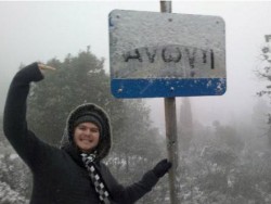 Στα λευκά ντύθηκε η Iθάκη (Aνωγή-Kαθαρά)