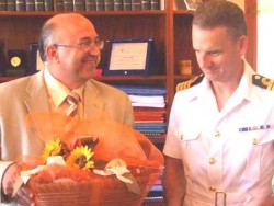 Hλθε ο Bρετανός κυβερνήτης του αντιτορπιλικού HMS Dearing