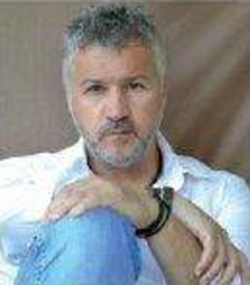 O συγγραφέας Σπύρος Πετρουλάκης