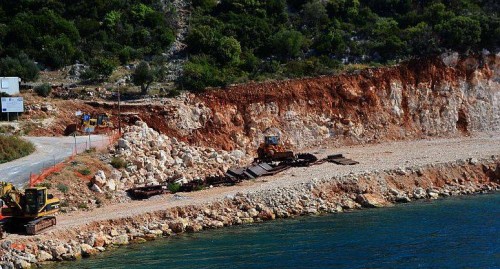 Φωτογραφία από έργα στο λιμάνι του Πισαετού