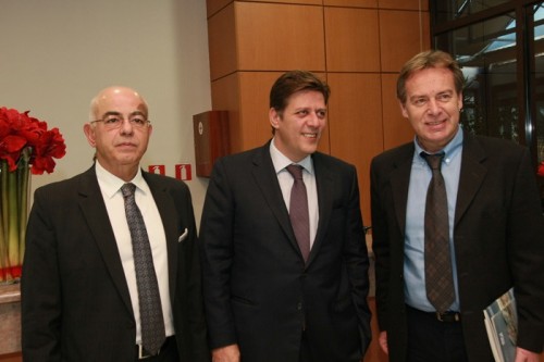 Ο αντιδήμαρχος κ. Βαγγέλης Κεκάτος στην σύσκεψη για την Κρουαζιέρα, μαζί με τον υπουργό Ναυτιλίας κ. Μιλτιάδη Βαρβιτσιώτη.