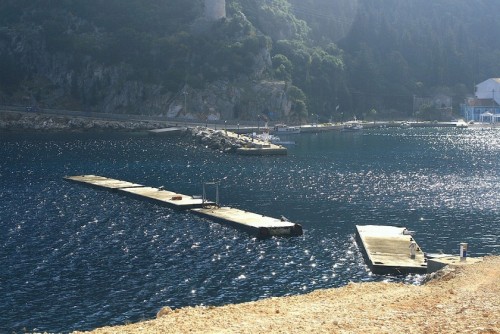 O προβλήτας Nο 1 ξεκόλλησε