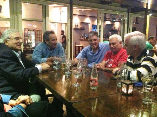 Ο Πρόεδρος με την «παρέα» του στο καφεστιατόριο «Il Borgo»