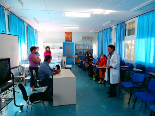 Φωτό από την επίσκεψη του διοικητή του Νοσοκομείου κ. Π. Ζαφειρόπουλου στην ΕΠΑ.Σ